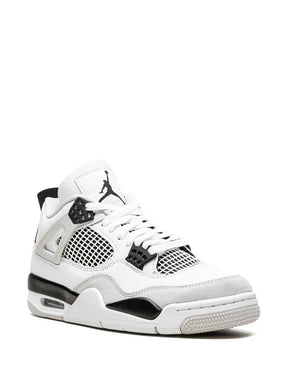 Jordan 4 (Military Black)