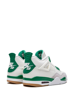 Jordan 4 (Pine Green)